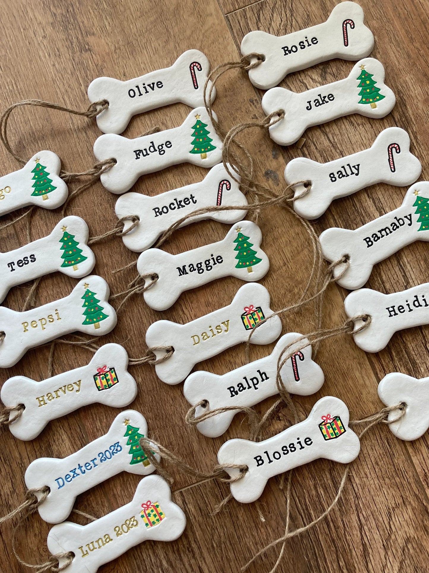 Christmas dog bone personalised decoration / pets / personalised / clay / handmade